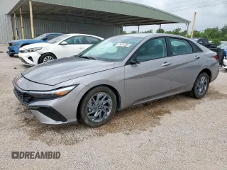 2024 Hyundai Elantra SEL z VIN KMHLM4DG1RU691511, wystawiony jako Copart lot #57649415 z przebiegiem 41 640 mil mil oraz Szkoda całkowita • Salvage title. Historia ofert i sprzedaży dostępna na DreamBid. Obrazek 1.