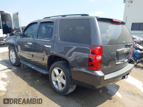 2010 Chevrolet Tahoe LS with VIN 1GNUCAE02AR290222, listed as a IAAI auction lot 42321824 with 188,926 mi miles and . Bid and sale history available at DreamBid. Image 3.