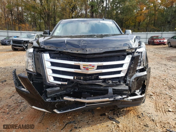 2020 Cadillac Escalade Premium Luxury with VIN 1GYS4CKJXLR289323, listed as a Copart auction lot 82333014 with 55,809 mi miles and Salvage Title. Bid and sale history available at carsss.com. Image 5.