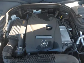 2019 Mercedes-Benz GLC with VIN WDC0G4KB8KF585423, listed as a IAAI auction lot 41254865 with Not Provided miles. Bid and sale history available at carsss.com. Image 10.