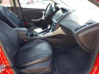 2014 Ford Focus SE with VIN 1FADP3K25EL159136, listed as a IAAI auction lot 42180192 with 118,828 mi miles and . Bid and sale history available at carsss.com. Image 5.