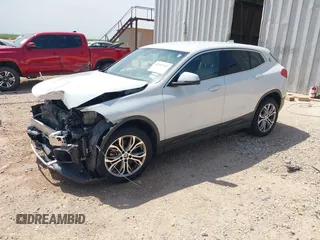 2018 BMW X2 sDrive28i z VIN WBXYJ3C37JEJ82536, wystawiony jako IAAI lot #42007039 z przebiegiem 76 626 mil mil oraz . Historia ofert i sprzedaży dostępna na DreamBid. Obrazek 2.