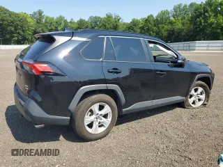 2020 Toyota RAV4 XLE z VIN 2T3P1RFV0LW102224, wystawiony jako Copart lot #62390525 z przebiegiem 80 623 mil mil oraz Szkoda całkowita • Salvage title. Historia ofert i sprzedaży dostępna na DreamBid. Obrazek 3.