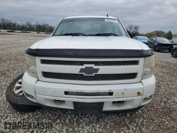 2010 Chevrolet Silverado 1500 LT with VIN 1GCSKSE35AZ190683, listed as a Copart auction lot 54016075 with 166,686 mi miles and Salvage Title. Bid and sale history available at DreamBid. Image 5.