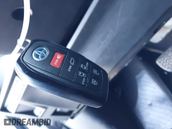 2021 Toyota Sienna XSE with VIN 5TDXRKEC2MS051179, listed as a IAAI auction lot 41067155 with 101,179 mi miles and . Bid and sale history available at DreamBid. Image 11.
