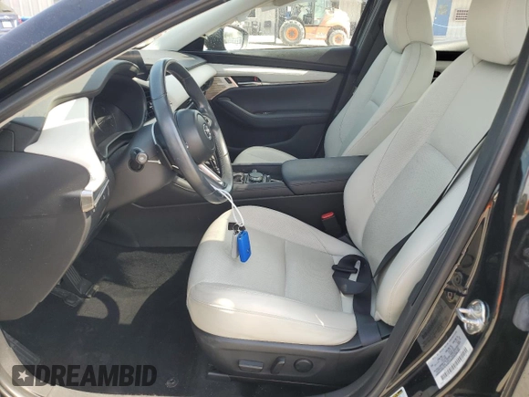 2019 Mazda 3 Premium with VIN JM1BPBEM8K1139267, listed as a Copart auction lot 57316344 with 30,539 mi miles and Salvage Title. Bid and sale history available at DreamBid. Image 7.