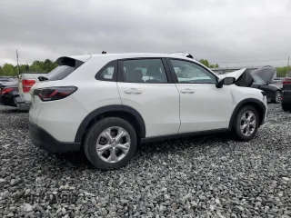 2024 Honda HR-V LX with VIN 3CZRZ2H35RM708076, listed as a Copart auction lot 57282545 with 8,279 mi miles and Salvage title. Bid and sale history available at DreamBid. Image 3.