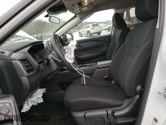 2024 Nissan Rogue S z VIN 5N1BT3AB1RC746787, wystawiony jako Copart lot #83751454 z przebiegiem 22 488 mil mil oraz Nie do naprawy • Non repairable. Historia ofert i sprzedaży dostępna na DreamBid. Obrazek 7.