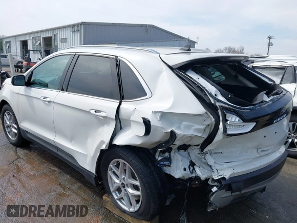 2024 Ford Edge SEL with VIN 2FMPK4J98RBA07167, listed as a IAAI auction lot 41782178 with 13,701 mi miles. Bid and sale history available at carsss.com. Image 3.
