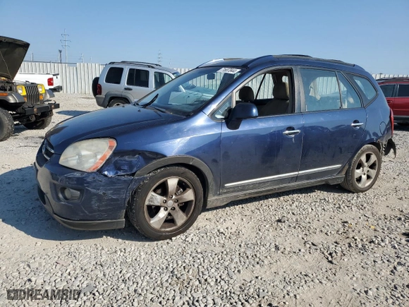 2007 Kia Rondo EX with VIN KNAFG526977061088, listed as a Copart auction lot 71687844 with 186,379 mi miles and Salvage Title. Bid and sale history available at carsss.com. Image 1.