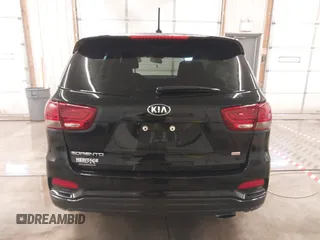 2020 Kia Sorento LX with VIN 5XYPG4A31LG688390, listed as a IAAI auction lot 41584820 with 116,916 mi miles. Bid and sale history available at carsss.com. Image 16.