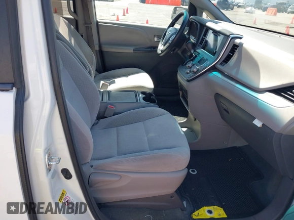 2016 Toyota Sienna LE AAS with VIN 5TDKK3DC6GS732942, listed as a IAAI auction lot 41841706 with 37,114 mi miles. Bid and sale history available at carsss.com. Image 5.