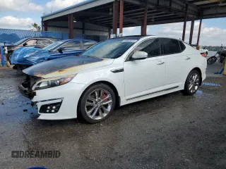2015 Kia Optima SX Turbo with VIN 5XXGR4A69FG432592, listed as a Copart auction lot 86064834 with 0 mi miles and Non Repairable. Bid and sale history available at carsss.com. Image 1.
