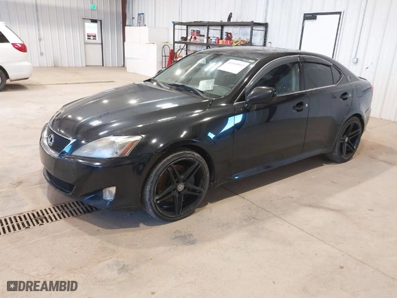 2006 Lexus IS 350 Auto with VIN JTHBE262565011326, listed as a IAAI auction lot 41514932 with 194,442 mi miles. Bid and sale history available at carsss.com. Image 2.