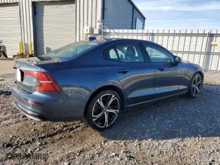 2024 Volvo S60 Core Dark Theme with VIN 7JRL12FK5RG318829, listed as a Copart auction lot 44718565 with 15,567 mi miles and Clean Title. Bid and sale history available at carsss.com. Image 3.