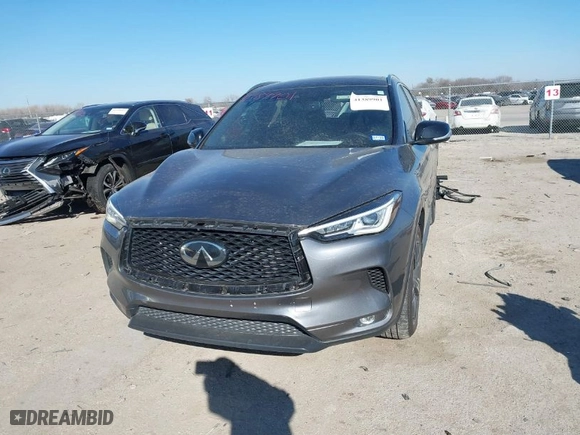2021 Infiniti QX50 LUXE with VIN 3PCAJ5BA4MF117897, listed as a IAAI auction lot 41389901 with 47,176 mi miles. Bid and sale history available at carsss.com. Image 2.