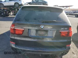 2013 BMW X5 xDrive35i with VIN 5UXZV4C59D0B16487, listed as a Copart auction lot 44130225 with 140,192 mi miles and Clean Title. Bid and sale history available at carsss.com. Image 6.