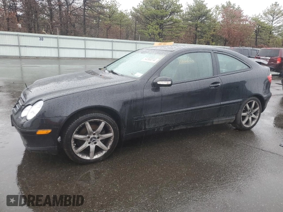 2002 Mercedes-Benz C 230/260/280/320 with VIN WDBRN47J32A299381, listed as a Copart auction lot 84568814 with 189,384 mi miles and Clean Title. Bid and sale history available at DreamBid. Image 1.