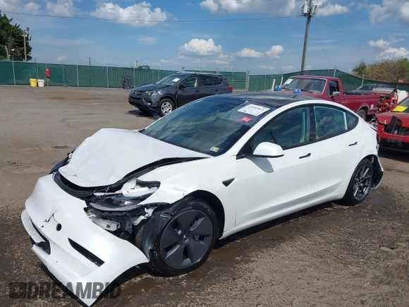 2022 Tesla Model 3 Long Range z VIN 5YJ3E1EB4NF183832, wystawiony jako IAAI lot #42085815 z przebiegiem 35 880 mil mil oraz . Historia ofert i sprzedaży dostępna na DreamBid. Obrazek 2.