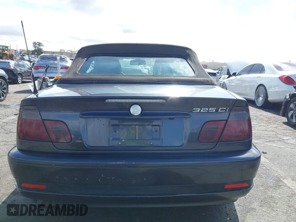 2006 BMW 3 Series 325Ci with VIN WBABW33406PX87925, listed as a IAAI auction lot 41524395 with 176,123 mi miles. Bid and sale history available at carsss.com. Image 16.