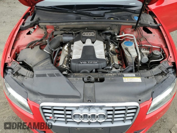 2010 Audi S5 Premium Plus z VIN WAUCGAFH3AN026072, wystawiony jako Copart lot #73323014 z przebiegiem 122 438 mil mil oraz Szkody całkowita. Historia ofert i sprzedaży dostępna na DreamBid. Obrazek 11.