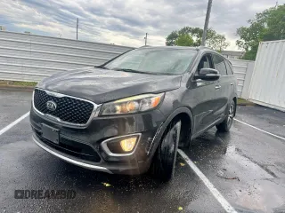 2017 Kia Sorento EX with VIN 5XYPH4A59HG202186, listed as a Copart auction lot 55899125 with 170,027 mi miles and Clean title. Bid and sale history available at DreamBid. Image 2.