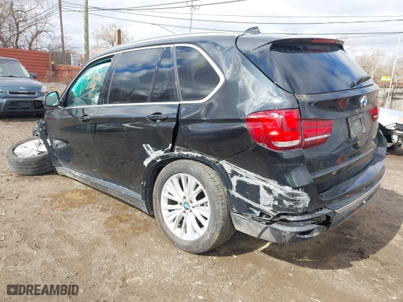 2016 BMW X5 xDrive35i with VIN 5UXKR0C5XG0P30741, listed as a IAAI auction lot 41724236 with 62,964 mi miles. Bid and sale history available at carsss.com. Image 3.