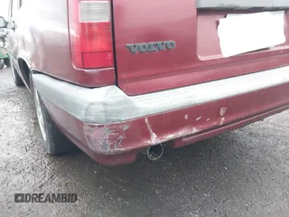 1996 Volvo 850 с VIN YV1LW5546T2231055, выставлен на аукционе IAAI как лот 41468752 с пробегом 133 918 миль миль и . История ставок и продаж доступна на DreamBid. Изображение 13.