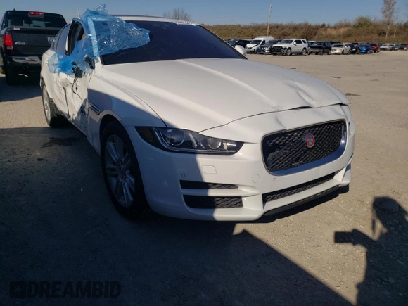 2019 Jaguar XE 25t Premium with VIN SAJAJ4FX1KCP45503, listed as a Copart auction lot 67209512 with 25,074 mi miles. Bid and sale history available at carsss.com. Image 4.