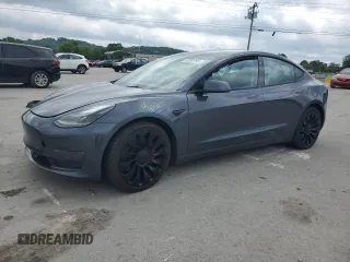 2023 Tesla Model 3 Performance z VIN 5YJ3E1EC0PF634895, wystawiony jako Copart lot #57351765 z przebiegiem 26 382 mil mil oraz Szkoda całkowita • Salvage title. Historia ofert i sprzedaży dostępna na DreamBid. Obrazek 1.