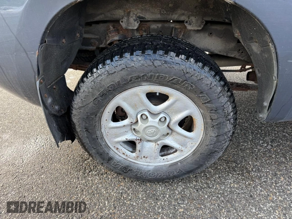 2010 Toyota Tundra z VIN 5TFCY5F13AX010145, wystawiony jako Copart lot #43479265 z przebiegiem 226 117 mil mil oraz Czysty tytuł • Clean title. Historia ofert i sprzedaży dostępna na DreamBid. Obrazek 9.