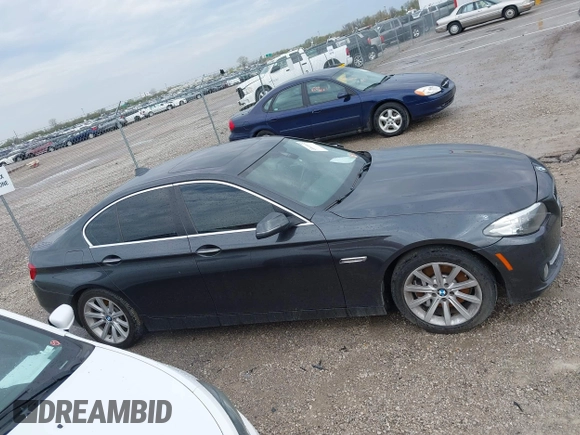 2015 BMW 5 Series 535i xDrive with VIN WBA5B3C59FD545279, listed as a IAAI auction lot 41810032 with 122,936 mi miles. Bid and sale history available at carsss.com. Image 13.