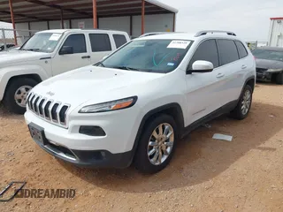 2016 Jeep Cherokee Limited with VIN 1C4PJLDB4GW233315, listed as a IAAI auction lot 41788329 with 116,174 mi miles. Bid and sale history available at carsss.com. Image 17.