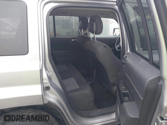 2016 Jeep Patriot Sport with VIN 1C4NJRBB6GD756036, listed as a IAAI auction lot 41910486 with 147,845 mi miles and . Bid and sale history available at carsss.com. Image 8.