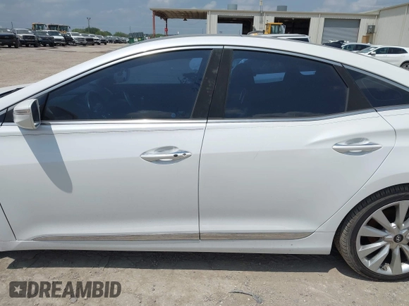 2015 Hyundai Azera Limited with VIN KMHFH4JG1FA476455, listed as a IAAI auction lot 42407261 with 110,293 mi miles and . Bid and sale history available at DreamBid. Image 14.