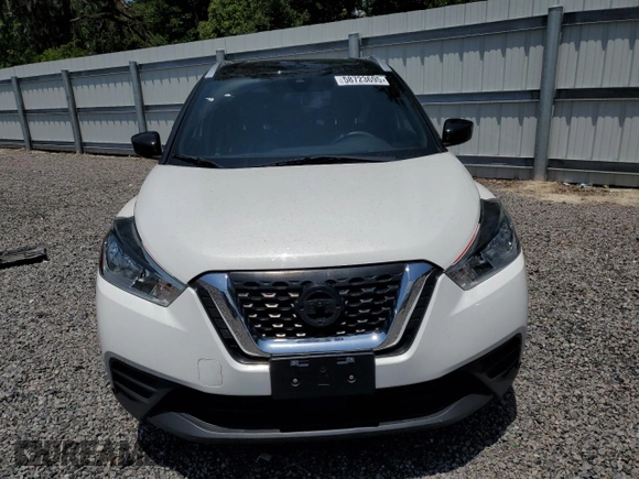 2020 Nissan Kicks SV z VIN 3N1CP5CV9LL487710, wystawiony jako Copart lot #58723695 z przebiegiem 76 425 mil mil oraz Szkoda całkowita • Salvage title. Historia ofert i sprzedaży dostępna na DreamBid. Obrazek 5.