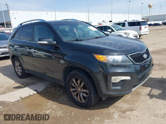 2012 Kia Sorento SX with VIN 5XYKW4A29CG261253, listed as a IAAI auction lot 41575721 with 161,477 mi miles. Bid and sale history available at carsss.com. Image 1.