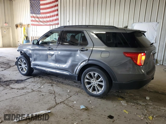 2022 Ford Explorer XLT with VIN 1FMSK8DH6NGC05835, listed as a Copart auction lot 56245535 with 54,839 mi miles and Salvage title. Bid and sale history available at DreamBid. Image 2.