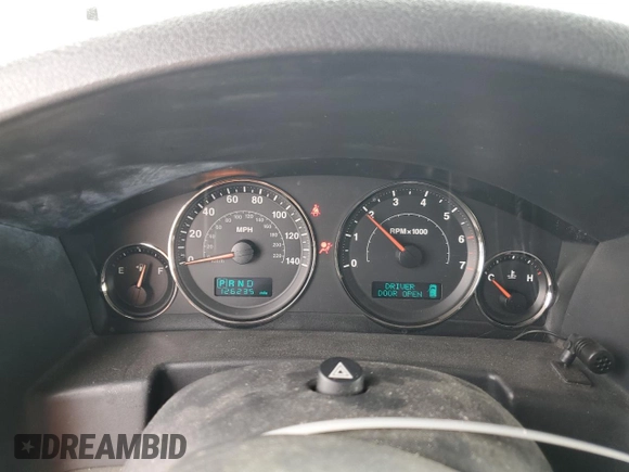 2006 Jeep Commander with VIN 1J8HG48K06C297654, listed as a Copart auction lot 51000155 with 126,235 mi miles and Salvage Title. Bid and sale history available at DreamBid. Image 9.