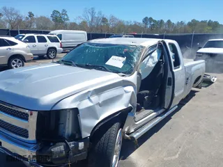2012 Chevrolet Silverado 1500 LT with VIN 1GCRCSE06CZ274242, listed as a IAAI auction lot 41822073 with 132,804 mi miles. Bid and sale history available at carsss.com. Image 6.