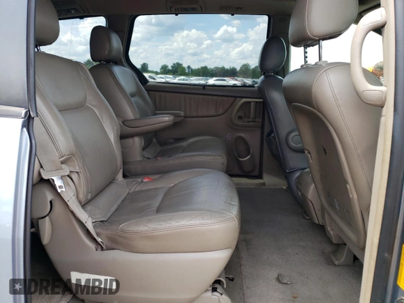 2004 Toyota Sienna XLE z VIN 5TDZA22C74S049299, wystawiony jako Copart lot #55959205 z przebiegiem 237 599 mil mil oraz Szkoda całkowita • Salvage title. Historia ofert i sprzedaży dostępna na DreamBid. Obrazek 11.