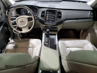 2020 Volvo XC90 Momentum with VIN YV4A221K8L1609777, listed as a Copart auction lot 87216774 with 78,491 mi miles and Salvage Title. Bid and sale history available at DreamBid. Image 8.