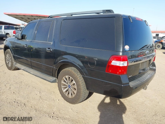 2015 Ford Expedition EL XLT with VIN 1FMJK1HT2FEF13504, listed as a IAAI auction lot 41698804 with 211,196 mi miles. Bid and sale history available at carsss.com. Image 3.