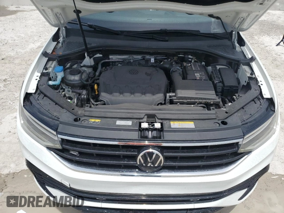 2022 Volkswagen Tiguan SE R-Line Black with VIN 3VVCB7AX7NM022952, listed as a Copart auction lot 62689115 with 16,119 mi miles and Salvage title. Bid and sale history available at DreamBid. Image 12.