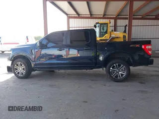 2023 Ford F-150 XL z VIN 1FTEW1CPXPFC16643, wystawiony jako IAAI lot #42205858 z przebiegiem Nie podano mil oraz . Historia ofert i sprzedaży dostępna na DreamBid. Obrazek 13.