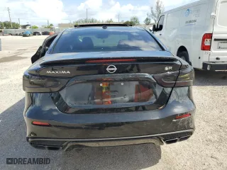 2023 Nissan Maxima SR with VIN 1N4AA6EV3PC513170, listed as a Copart auction lot 78633004 with 6,231 mi miles and Salvage Title. Bid and sale history available at carsss.com. Image 6.