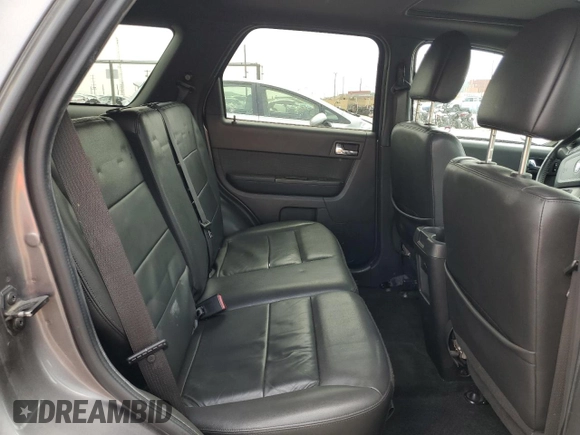2010 Ford Escape Limited с VIN 1FMCU0EG8AKD06419, выставлен на аукционе Copart как лот 62357115 с пробегом 138 687 миль миль и Списание • Salvage title. История ставок и продаж доступна на DreamBid. Изображение 10.