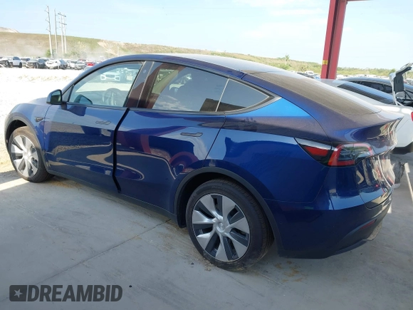 2022 Tesla Model Y Long Range z VIN 7SAYGAEE2NF364733, wystawiony jako IAAI lot #42290231 z przebiegiem 33 907 mil mil oraz . Historia ofert i sprzedaży dostępna na DreamBid. Obrazek 14.