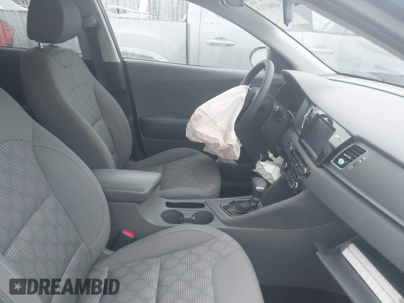 2017 Kia Niro FE with VIN KNDCB3LC8H5048326, listed as a IAAI auction lot 41045713 with 54,304 mi miles. Bid and sale history available at carsss.com. Image 5.