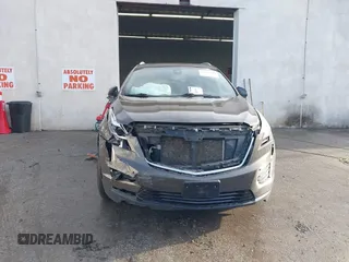 2020 Cadillac XT5 Premium Luxury FWD with VIN 1GYKNCRS0LZ122920, listed as a IAAI auction lot 41021418 with 68,125 mi miles. Bid and sale history available at carsss.com. Image 12.